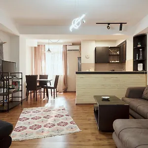 Апартаменты Charming On Odessa Street, Тбилиси
