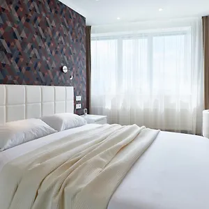 apartment-near-lukyanovka-square.hotels-of-kiev.com/